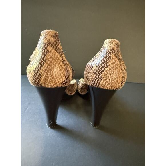 MICHAEL KORS Berkley T-Strap Sandal SIZE 9.5 Leather Cinder Snake Heel Zip Shoe - Picture 4 of 9